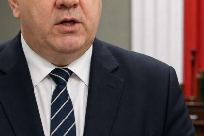 Sasin: „Dymisja to absolutne minimum”. Opozycja domaga się wyjaśnień po wypowiedziach Szeptyckiego