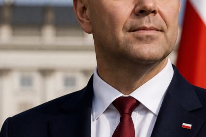 Akt oskarżenia za znieważenie prezydenta Karola Nawrockiego trafił do sądu