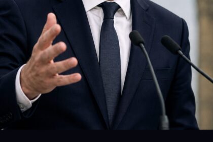 Andy Burnham nowym liderem Partii Pracy. W poniedziałek ma zostać premierem