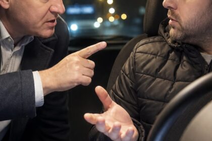 Awantura radnego KO z ukraińskim taksówkarzem. Grożono „utratą licencji”, wojewoda odwołał pełnomocnika