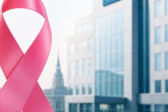 Łódzki szpital miał wstrzymać kwalifikacje do programu lekowego dla raka piersi. Start terapii przesunięto na 2027 r.