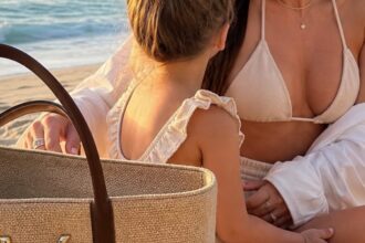 Marina Łuczenko-Szczęsna pokazała rodzinne zdjęcie z plaży. Internauci skupili się na czymś innym
